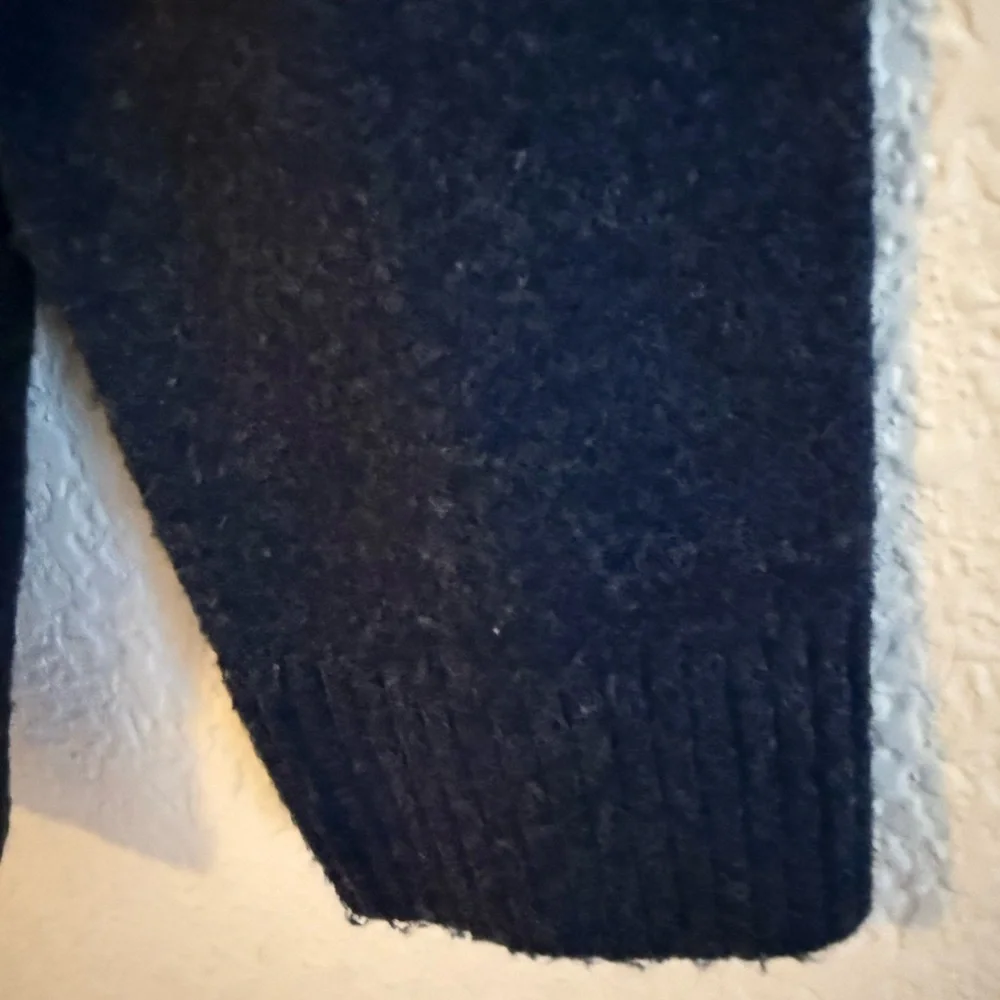 GAP classic crewneck